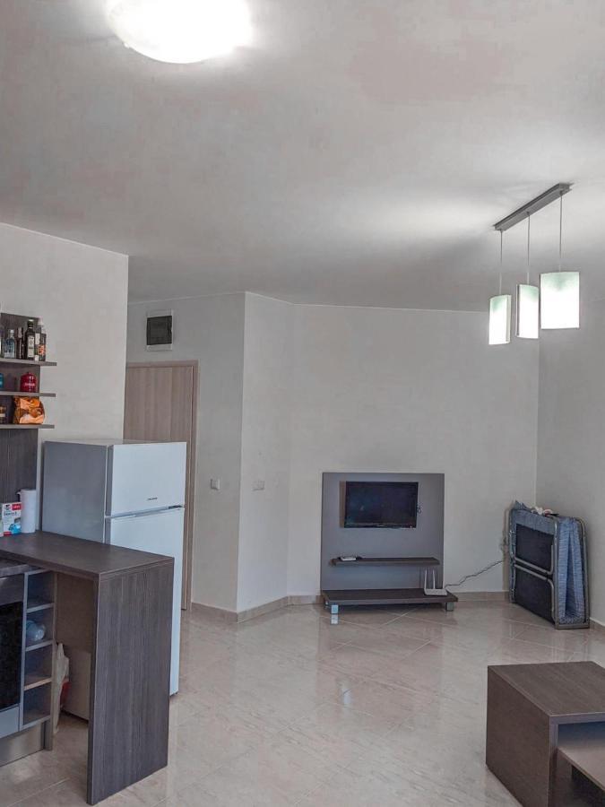 Sunny Star Dreams Condo W Prime Location, Pool, Sea View Sveti Vlas Buitenkant foto