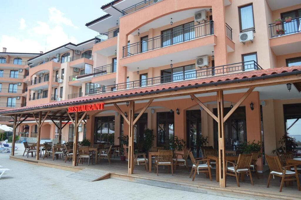 Sunny Star Dreams Condo W Prime Location, Pool, Sea View Sveti Vlas Buitenkant foto