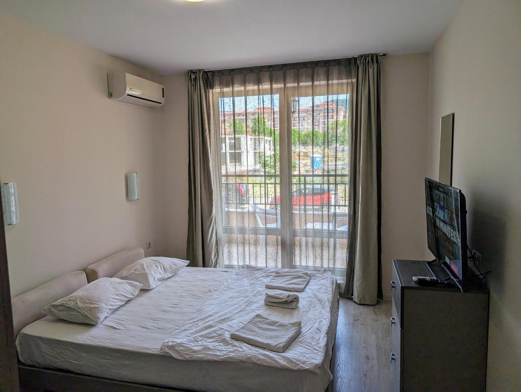 Sunny Star Dreams Condo W Prime Location, Pool, Sea View Sveti Vlas Buitenkant foto